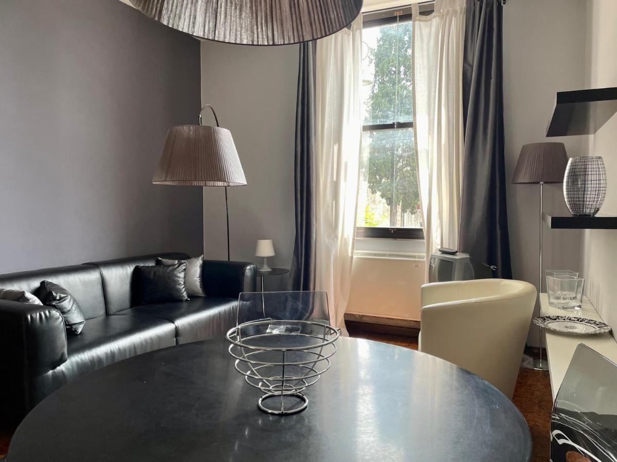 Theater Apartamento *